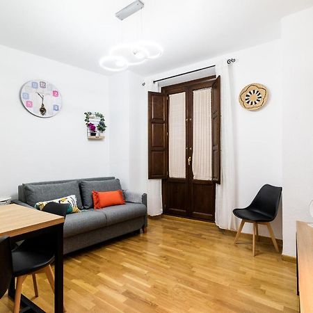Apart. Santa Paula En Гранада Екстериор снимка