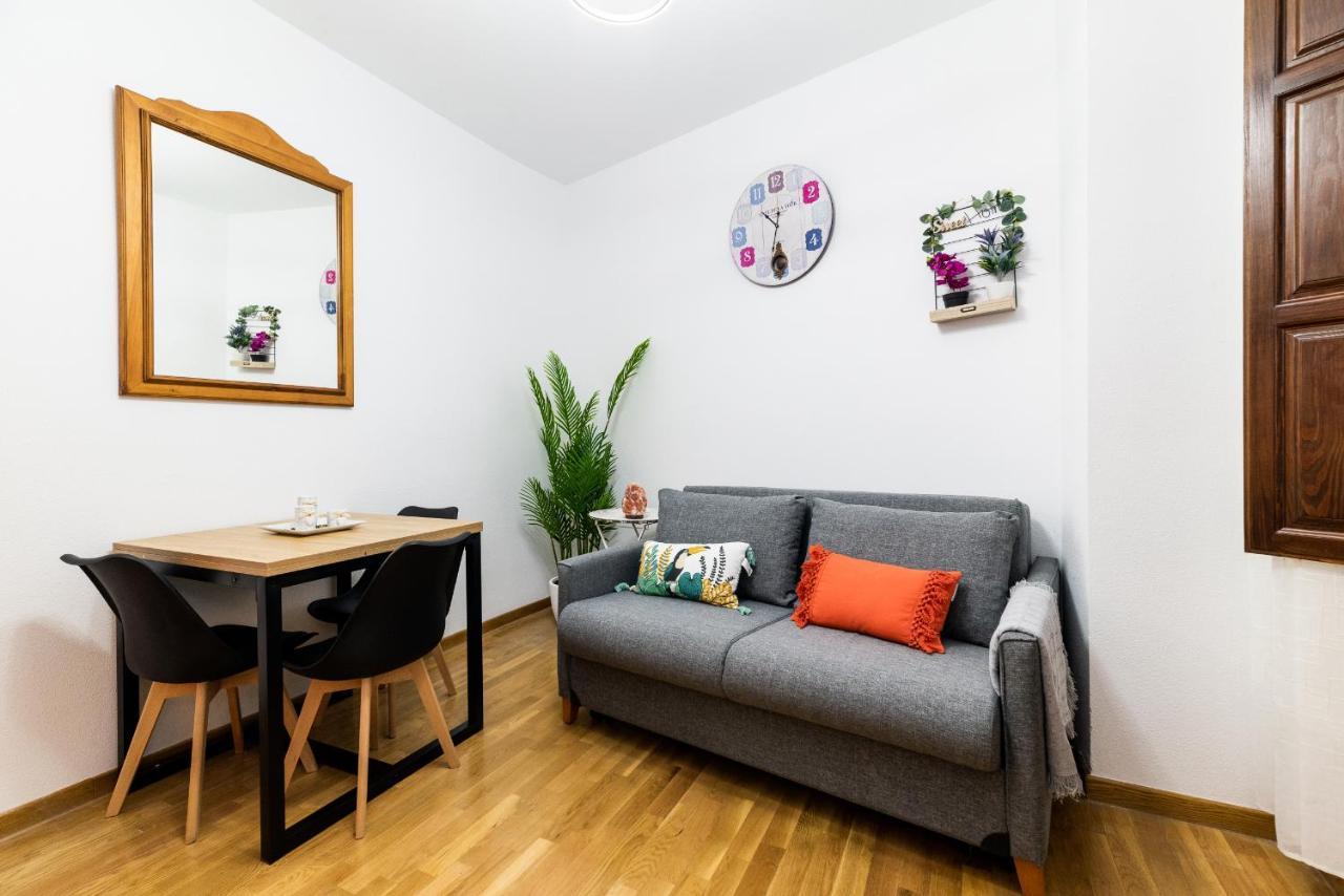 Apart. Santa Paula En Гранада Екстериор снимка