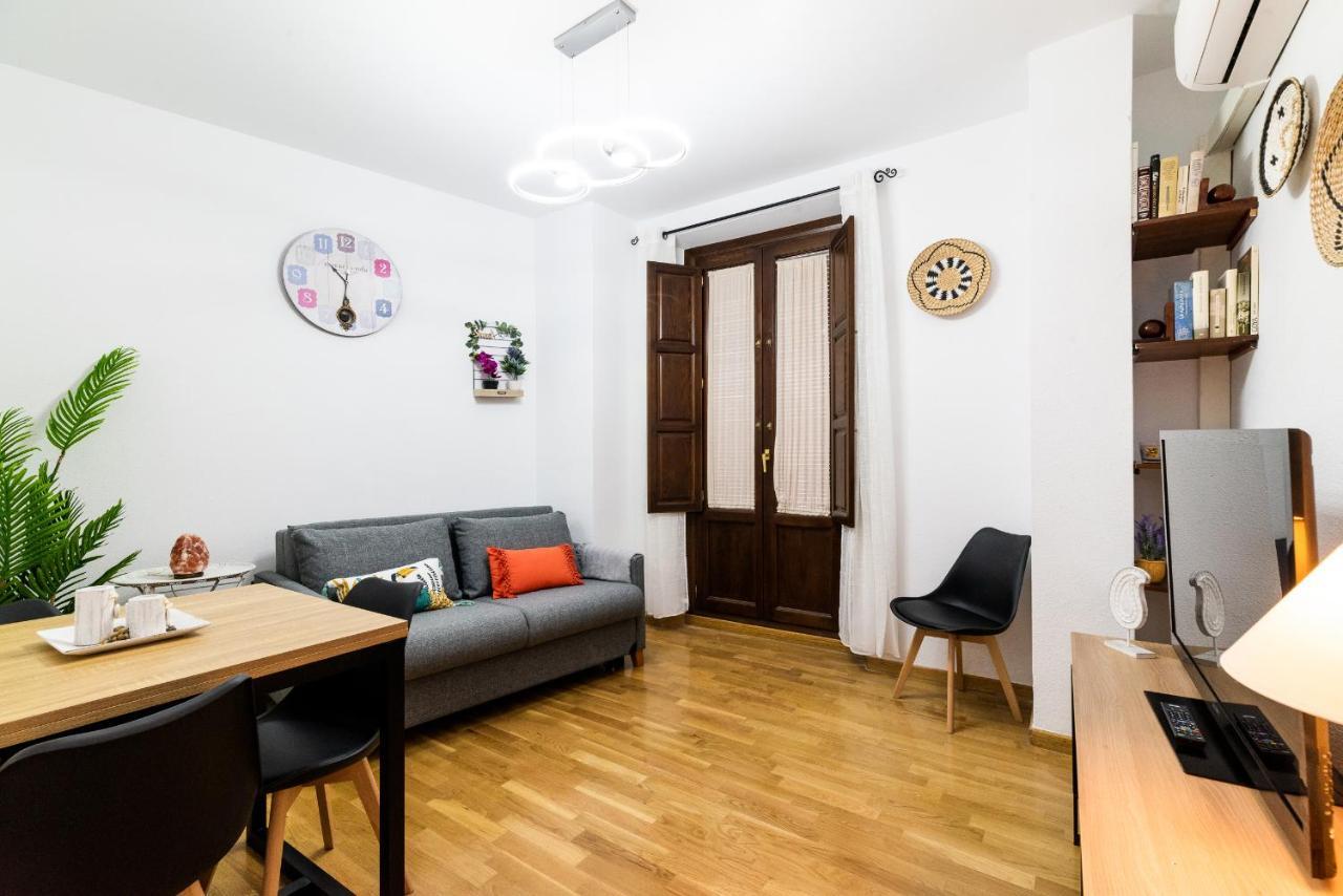 Apart. Santa Paula En Гранада Екстериор снимка