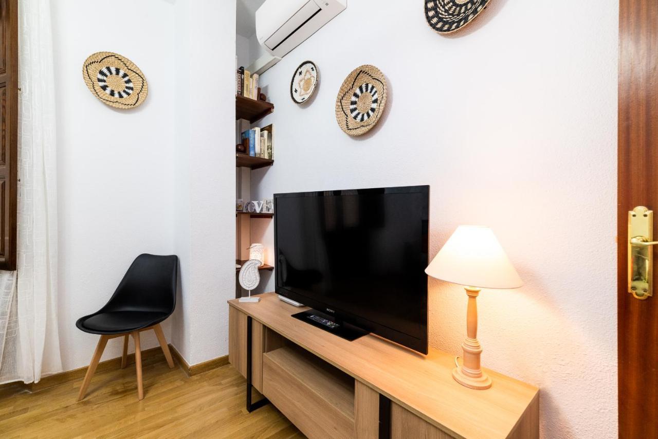 Apart. Santa Paula En Гранада Екстериор снимка