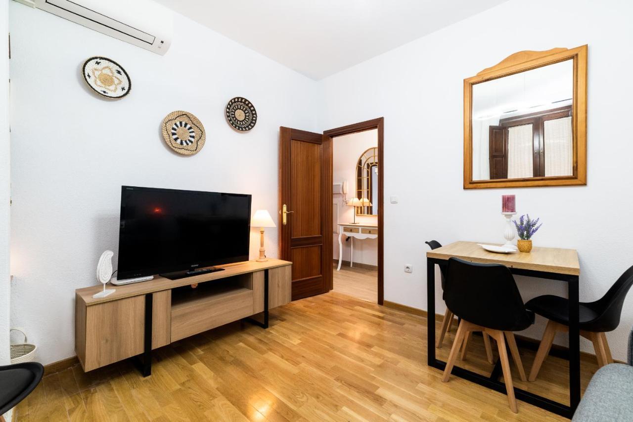 Apart. Santa Paula En Гранада Екстериор снимка