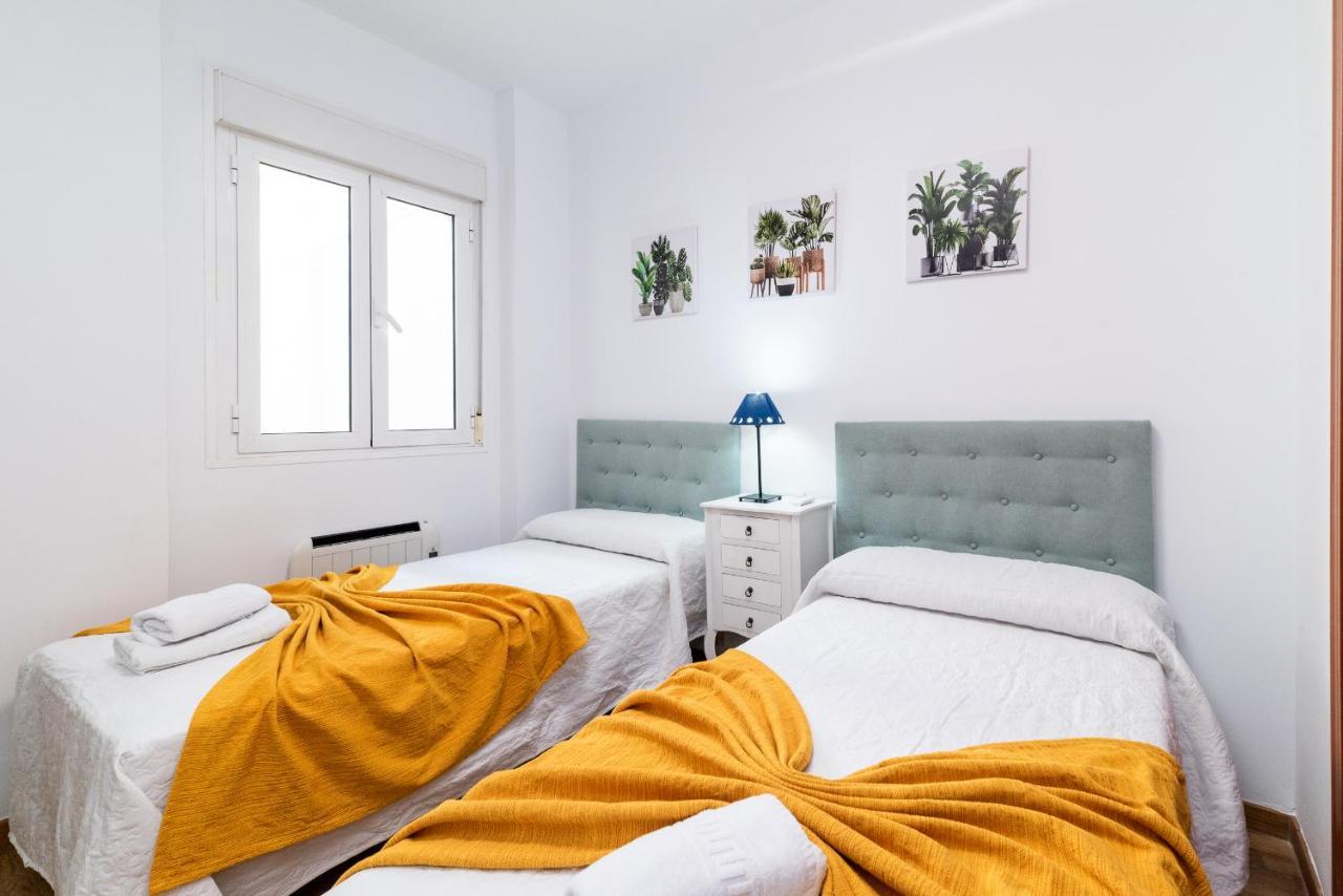 Apart. Santa Paula En Гранада Екстериор снимка